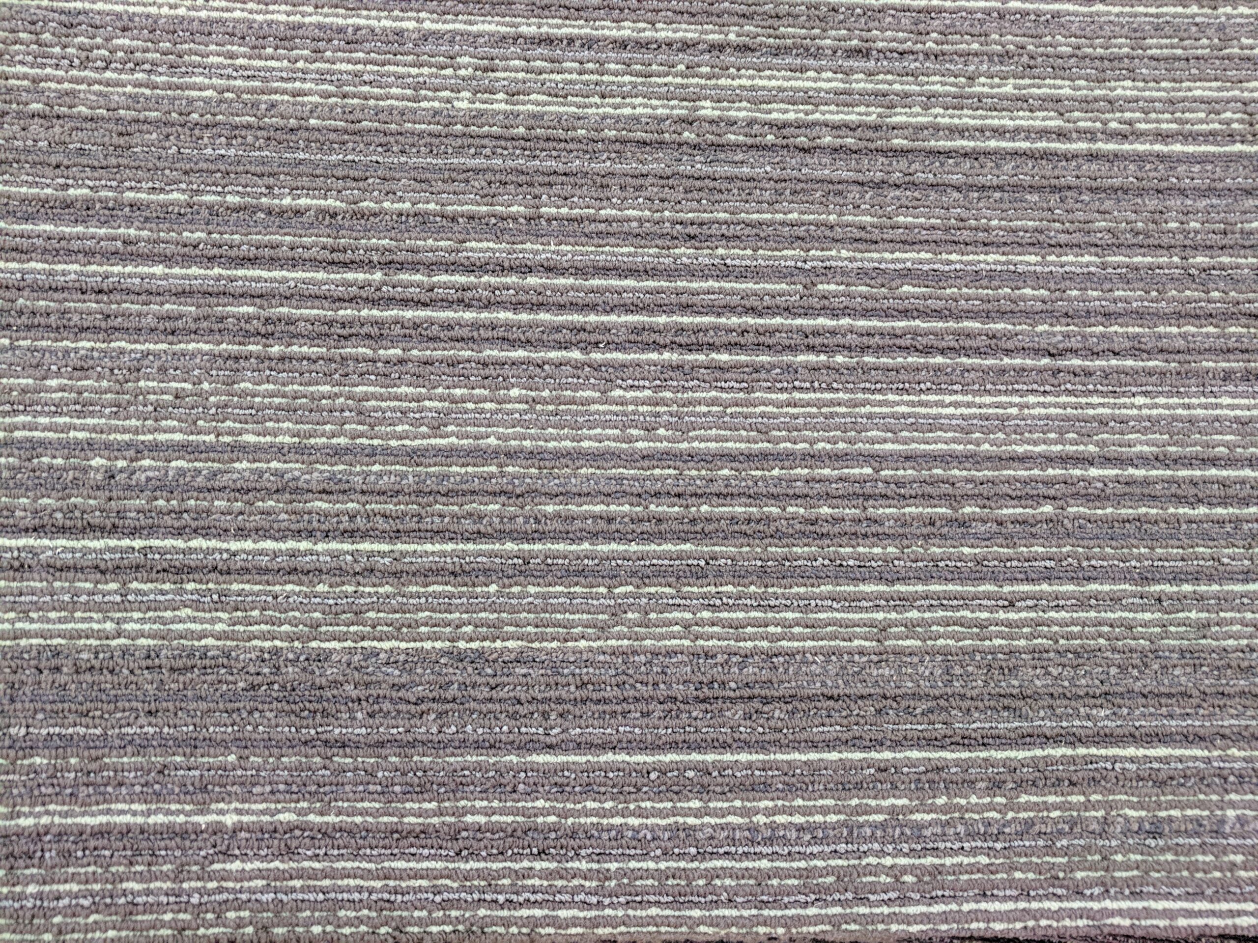 Shaw R761C GROUNDED MOSS Carpet Tile. 45sq.ft./Case
