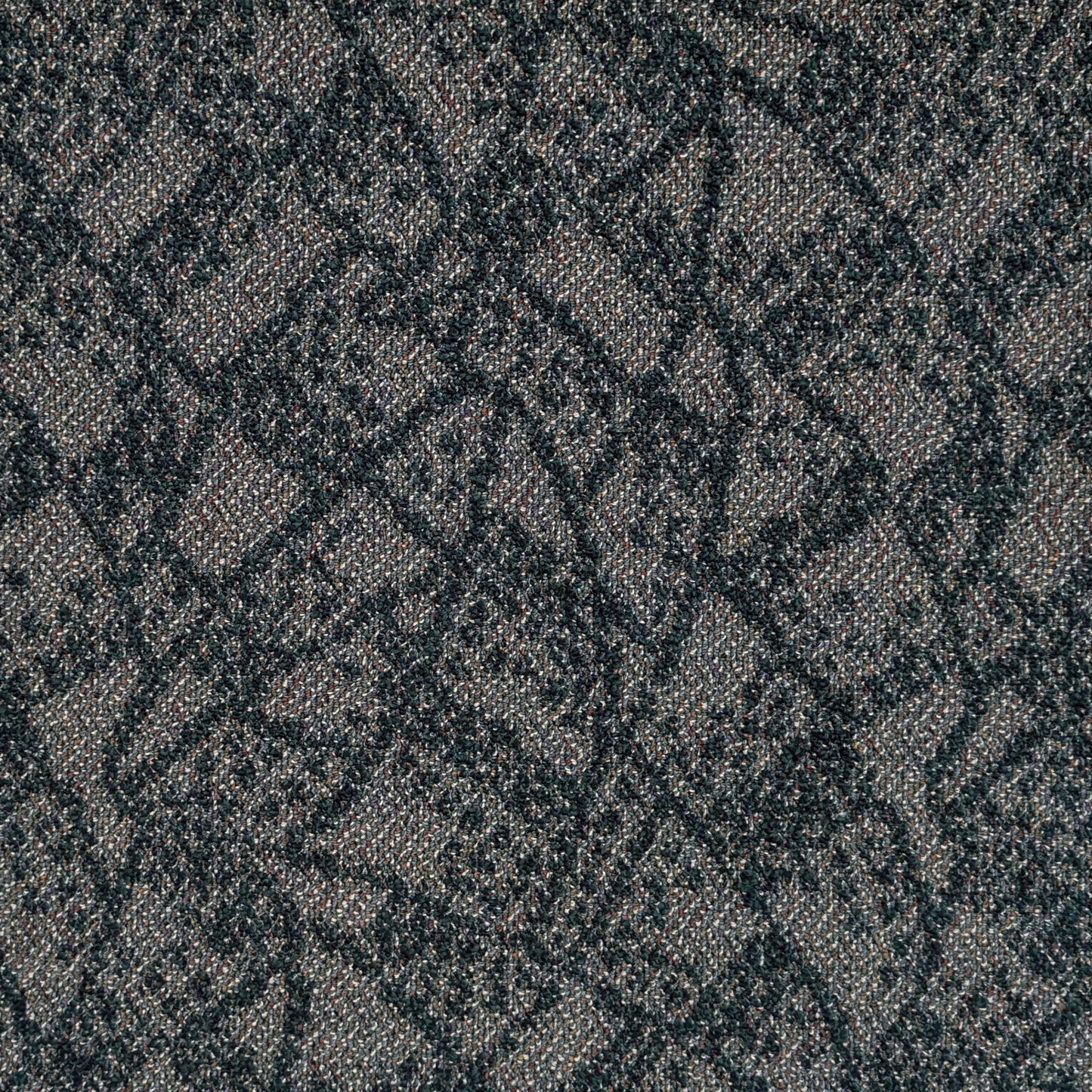 Shaw E9947 Carpet Tile. 48sq.ft./Case