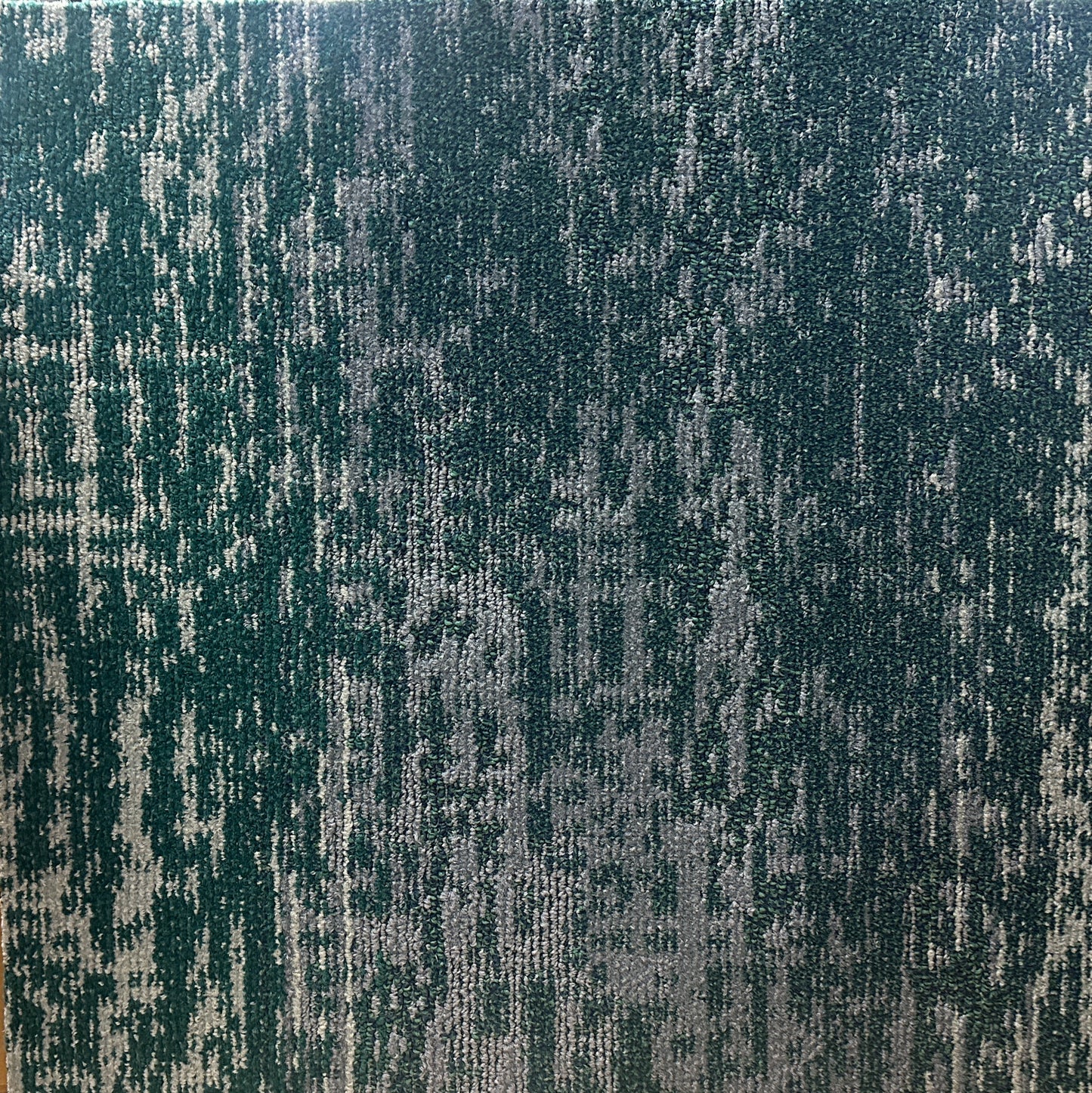 Shaw G0132 Carpet Tile. 48sq.ft./Case