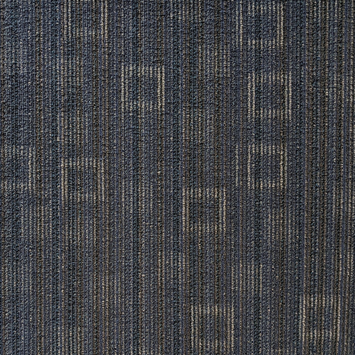 Shaw 00425 DK BLUE Carpet Tile. 48sq.ft./Case