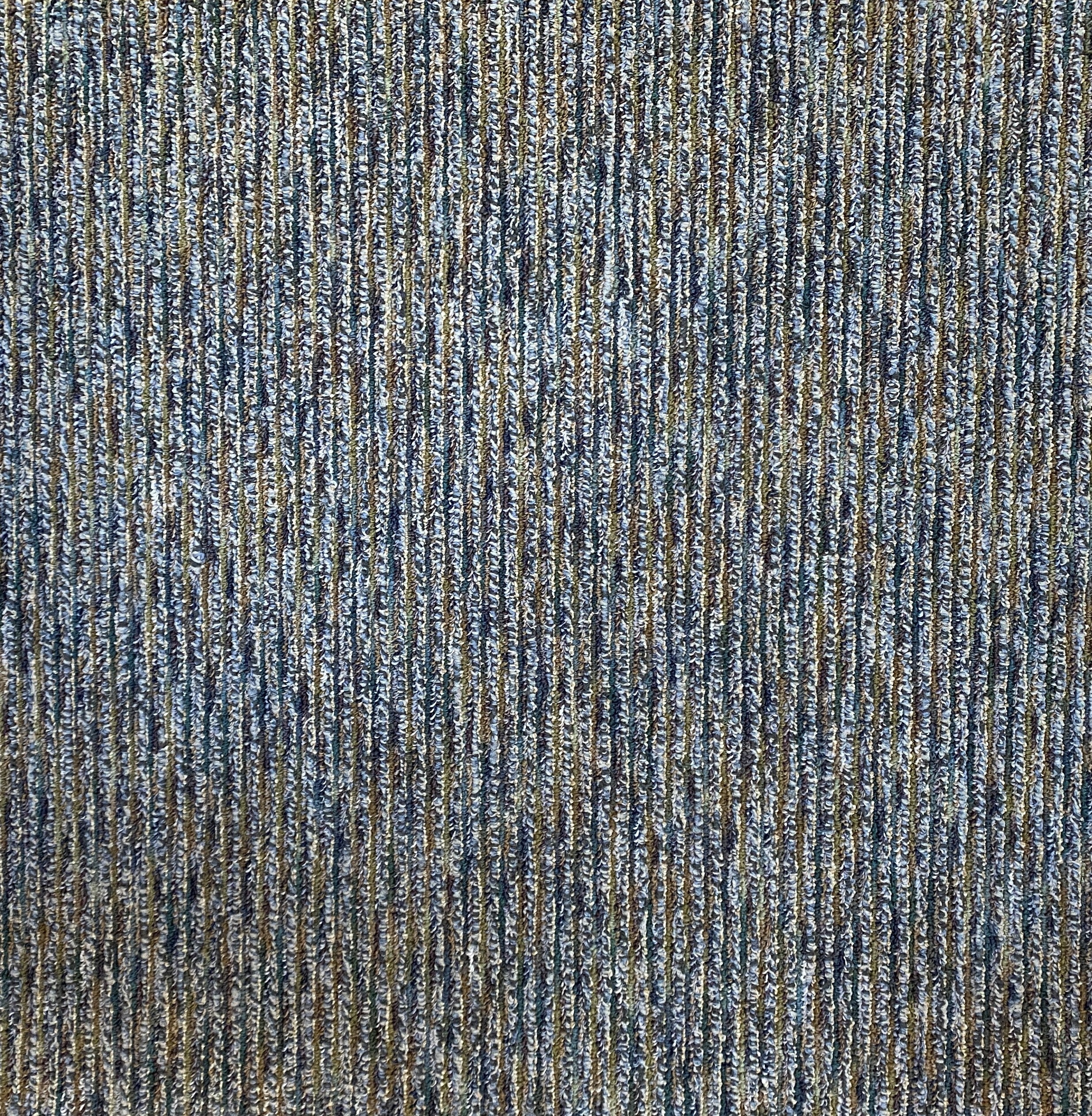 Shaw Glow With Flair Carpet Tile-24"x 24"(12 Tiles/case, 48 sq. ft./case)