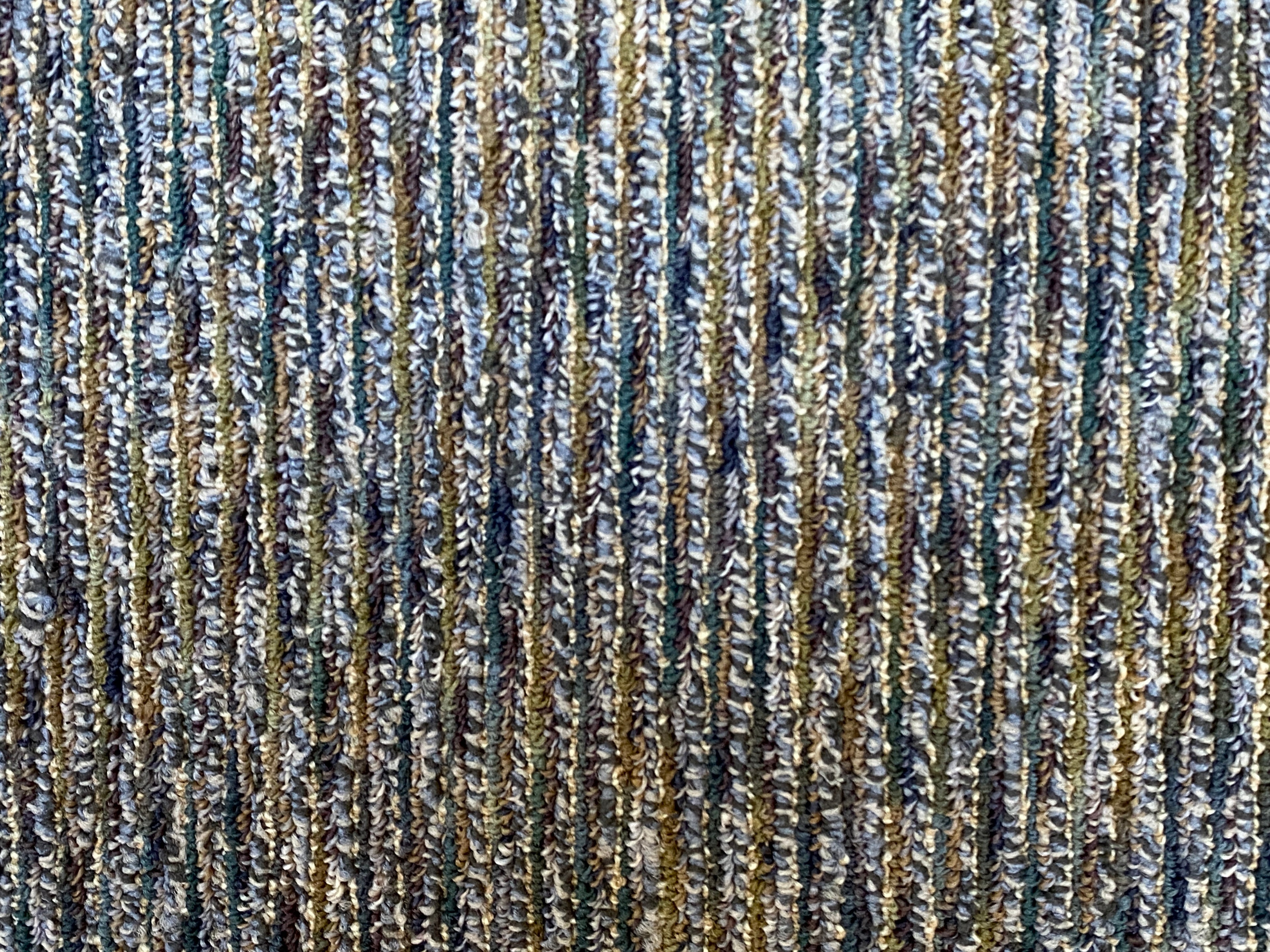 Shaw Glow With Flair Carpet Tile-24"x 24"(12 Tiles/case, 48 sq. ft./case)
